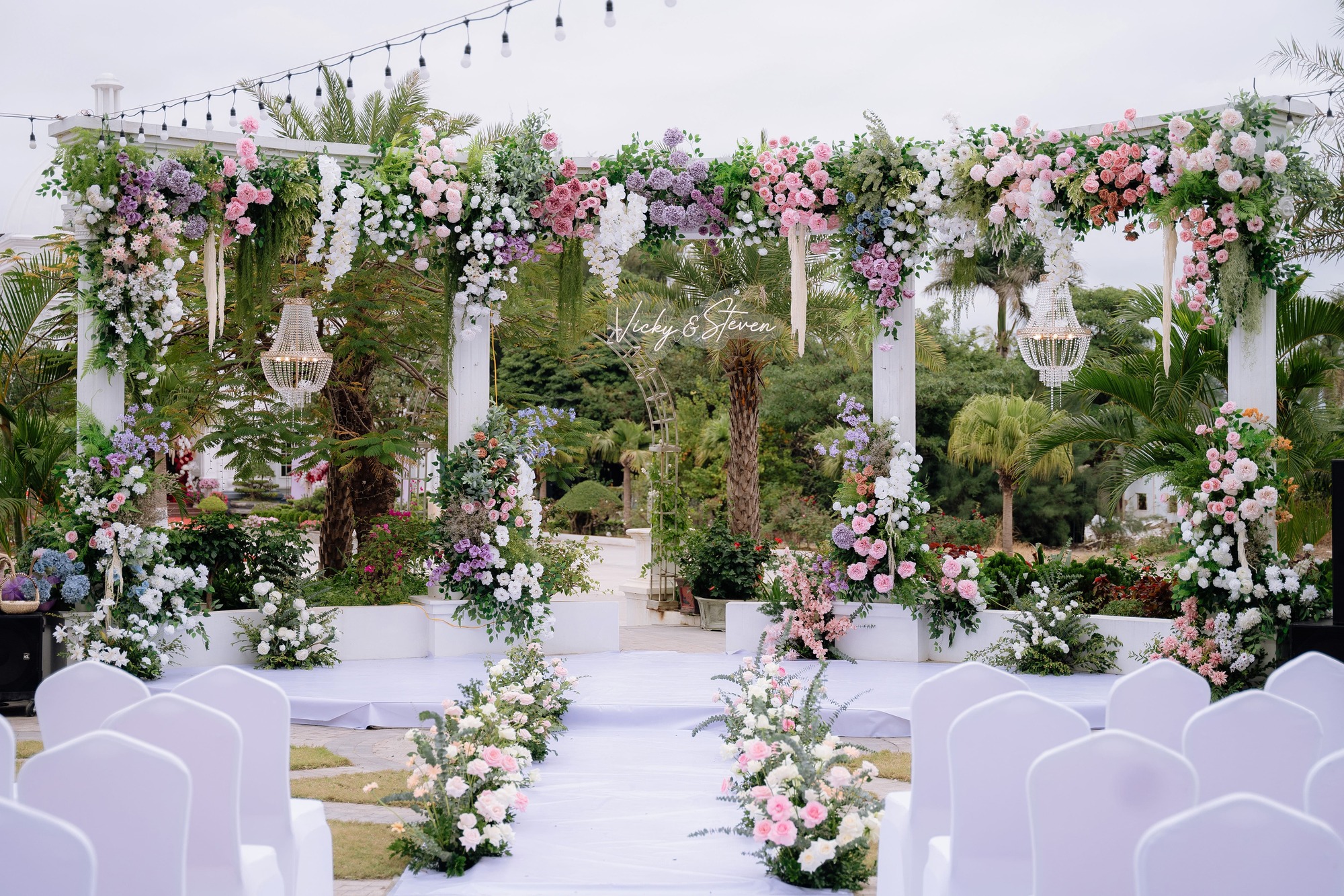 TIỆC CƯỚI & SỰ KIỆN NGOÀI TRỜI